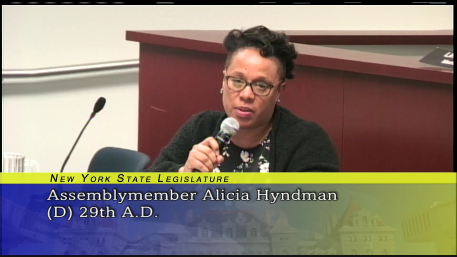 Hyndman Discusses the Difference in Education Between Middle Schools