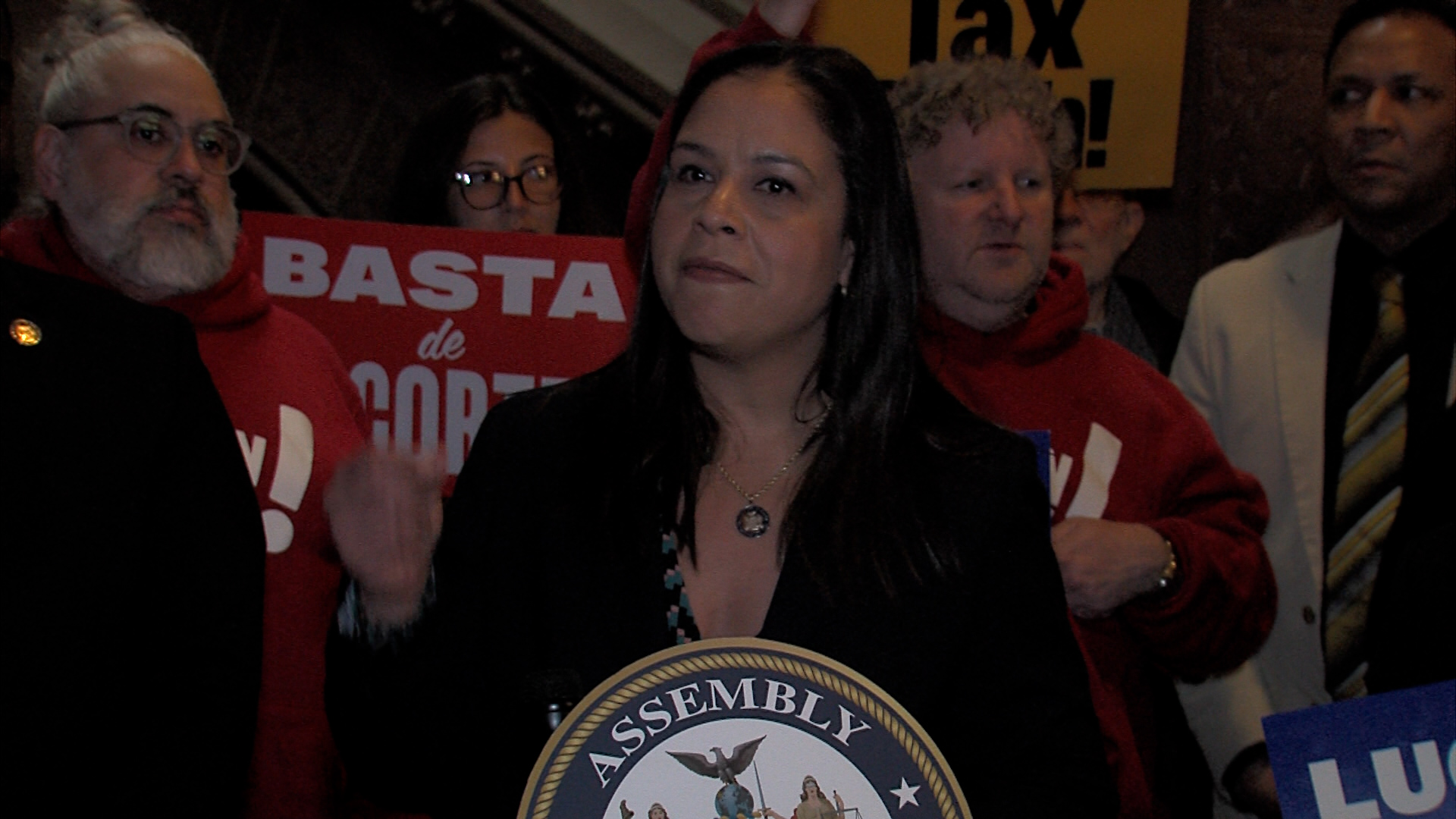 Torres Calls for Taxing the Ultra Rich