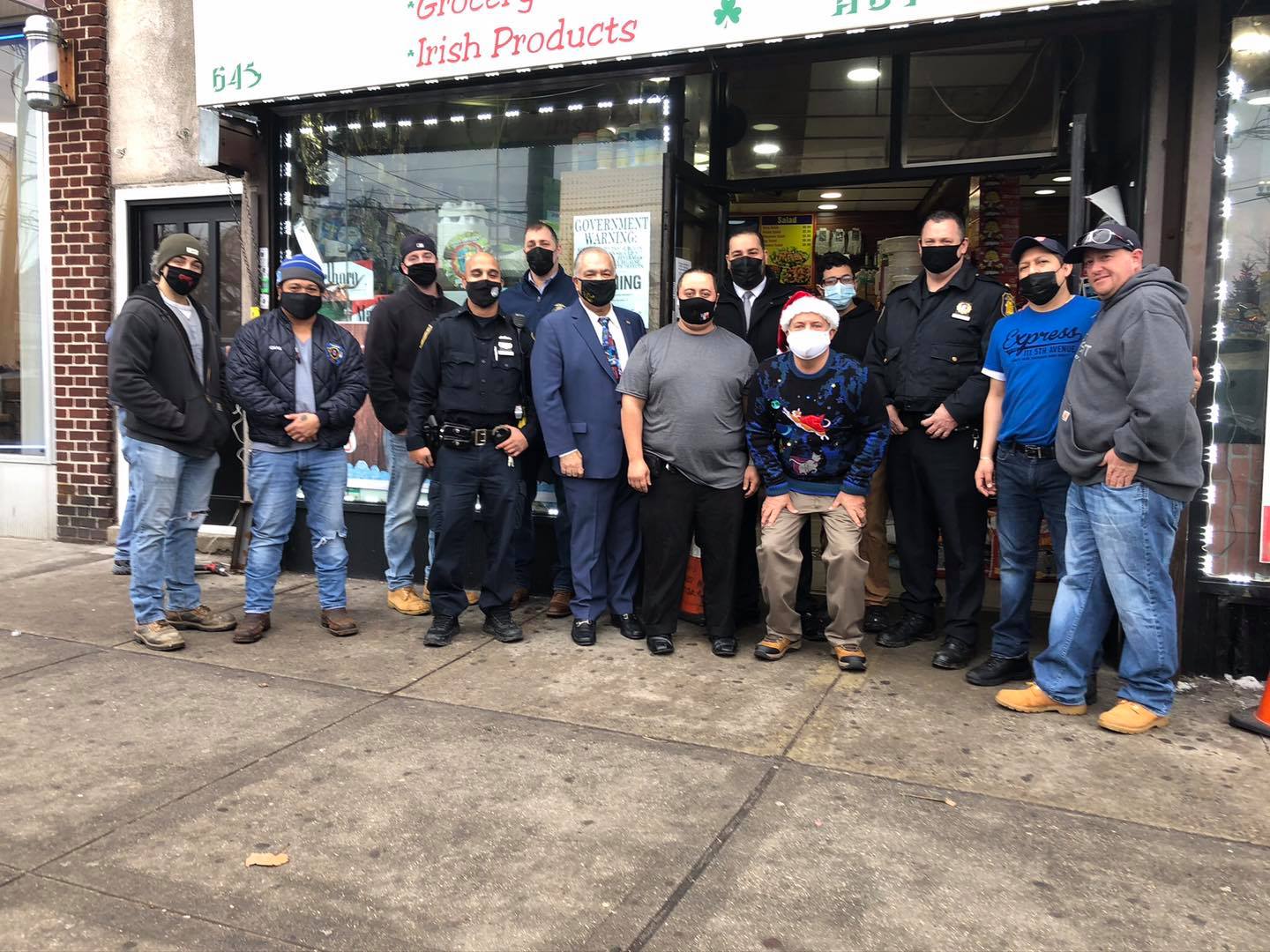 On Christmas Eve,  D. Deli City and Steve’s Waffles and Crepes and other sponsors provided free holiday lunches to first responders at St. John’s and St. Joseph’s Hospitals & the Yonkers Police and Fi