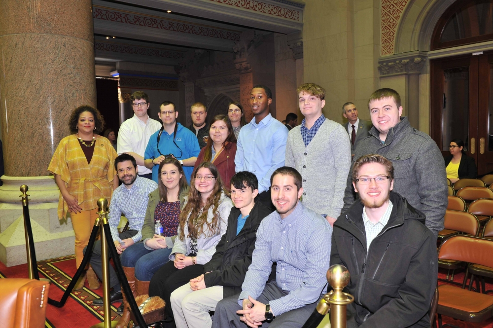 Assemblymember Hunter welcomes the Onondaga Political Science Club to the NYS Assembly chamber.