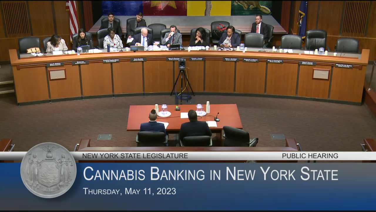 Cannabis Sellers Testify at Hearing on Cannabis Banking