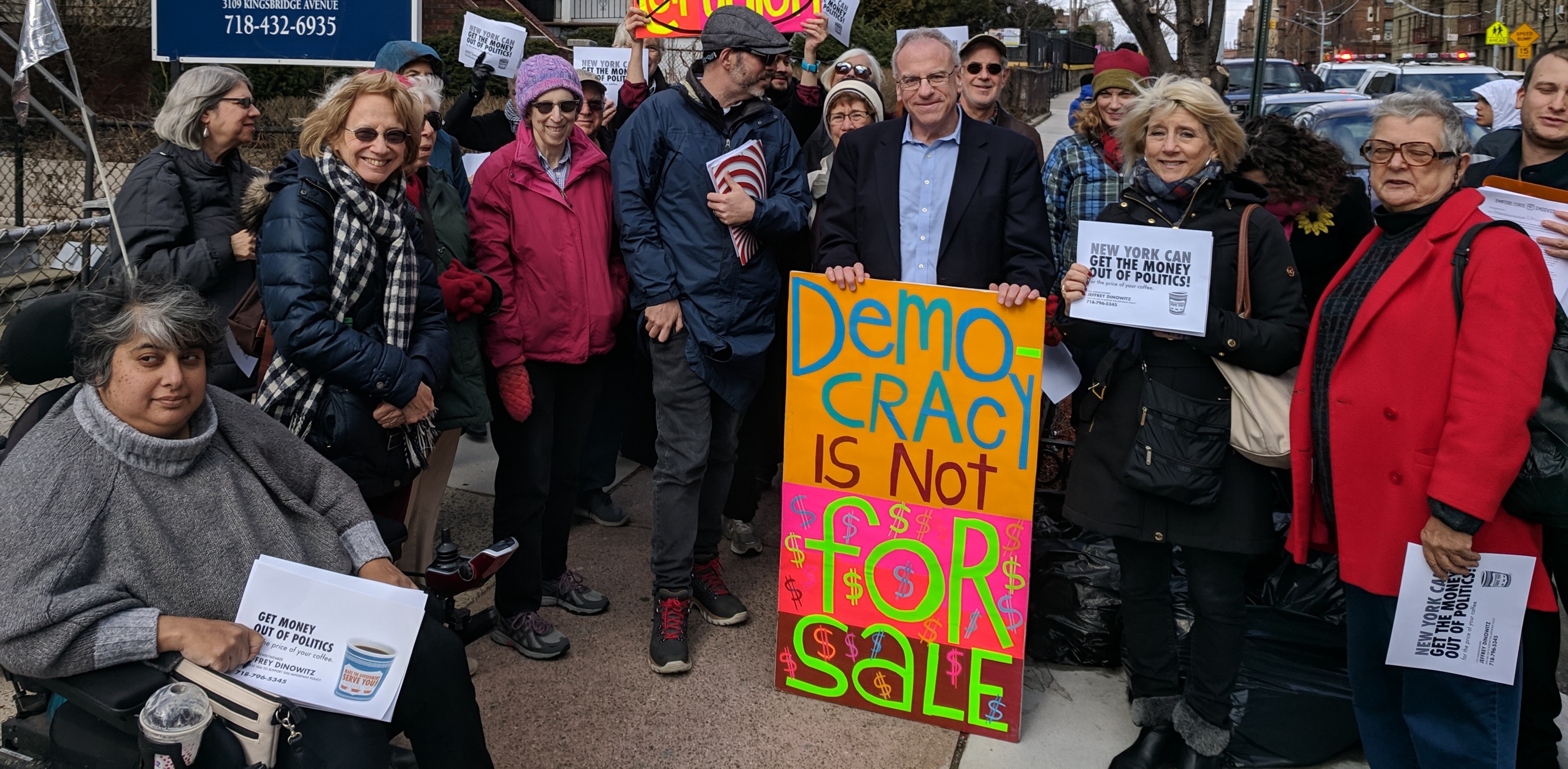 Assemblyman Dinowitz talks with the crowd about why he supports public financing and how he thinks the legislative process will unfold during budget negotiations.